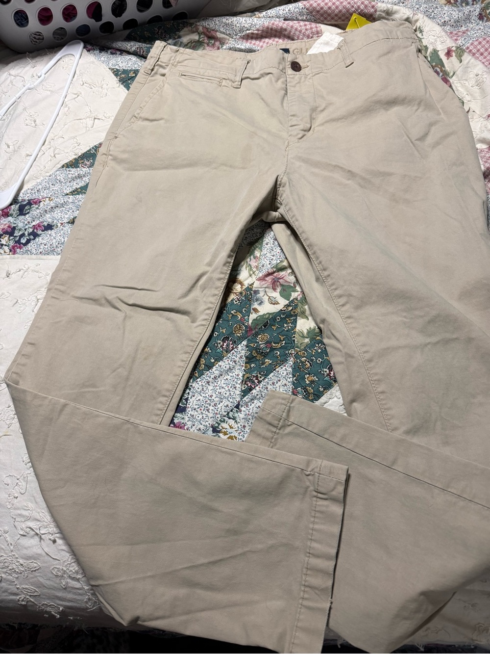American Eagle Outfitters Beige Chino Pants